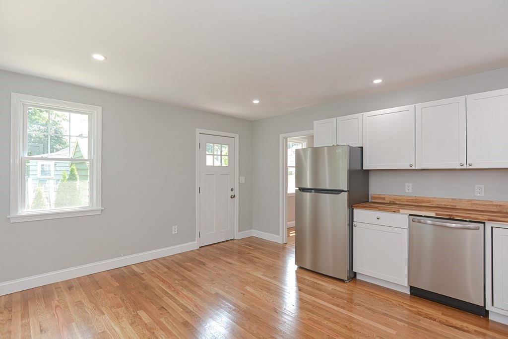 13 MacArthur Road Natick, MA 01760 - Photo 13 of 36 Gallery Image 13