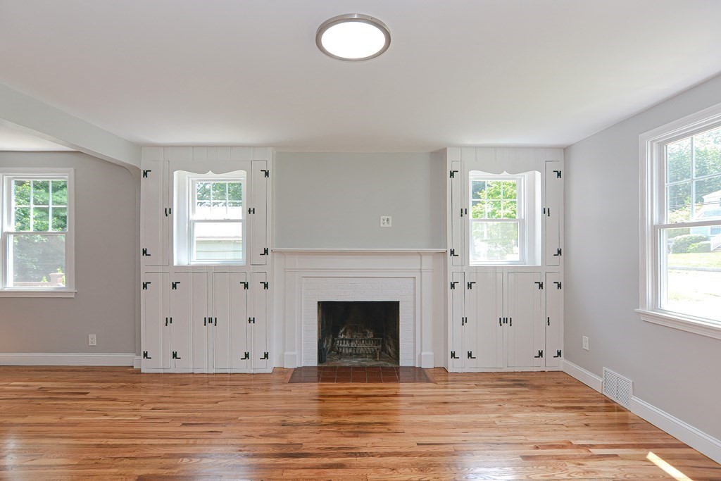 13 MacArthur Road Natick, MA 01760 - Photo 15 of 36 Gallery Image 15