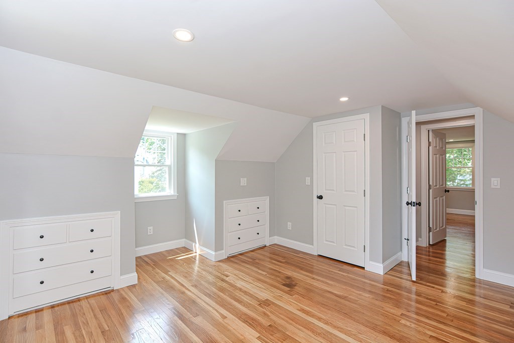 13 MacArthur Road Natick, MA 01760 - Photo 28 of 36 Gallery Image 28