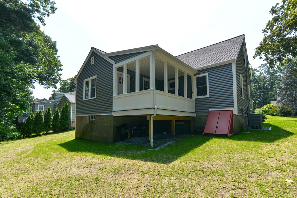 13 MacArthur Road Natick, MA 01760 - Photo 5 of 36 Gallery Image 5