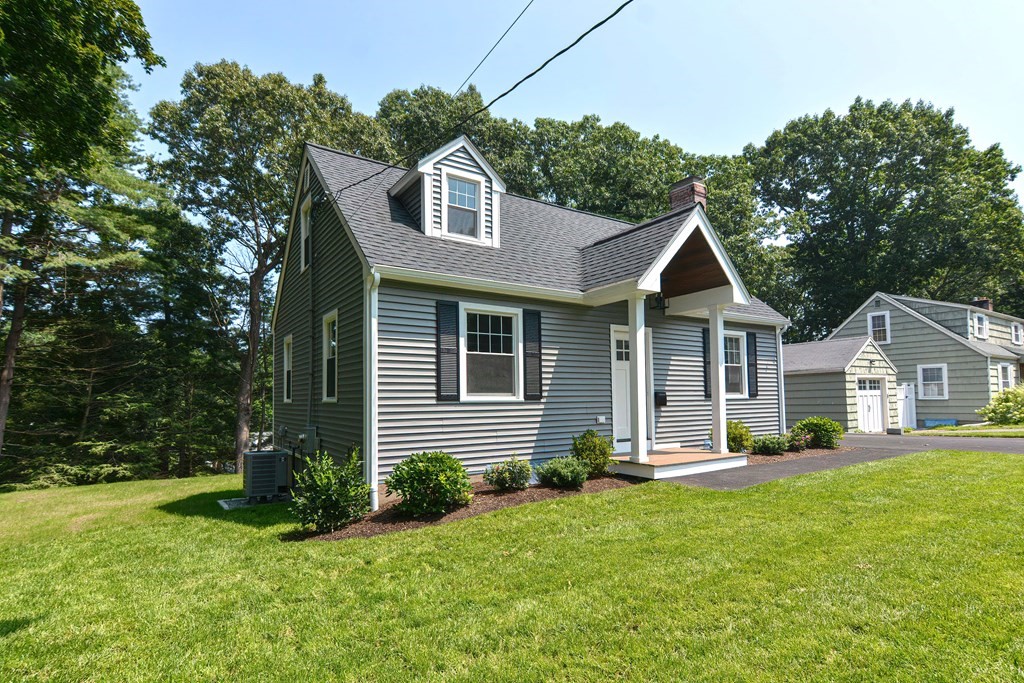13 MacArthur Road Natick, MA 01760 - Photo 8 of 36 Gallery Image 8