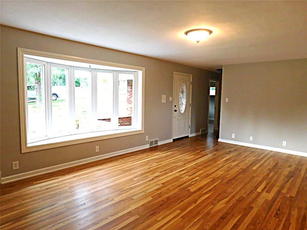 26 Porters Hollow Road Coraopolis, PA 15108 - Photo 8 of 25 Gallery Image 8
