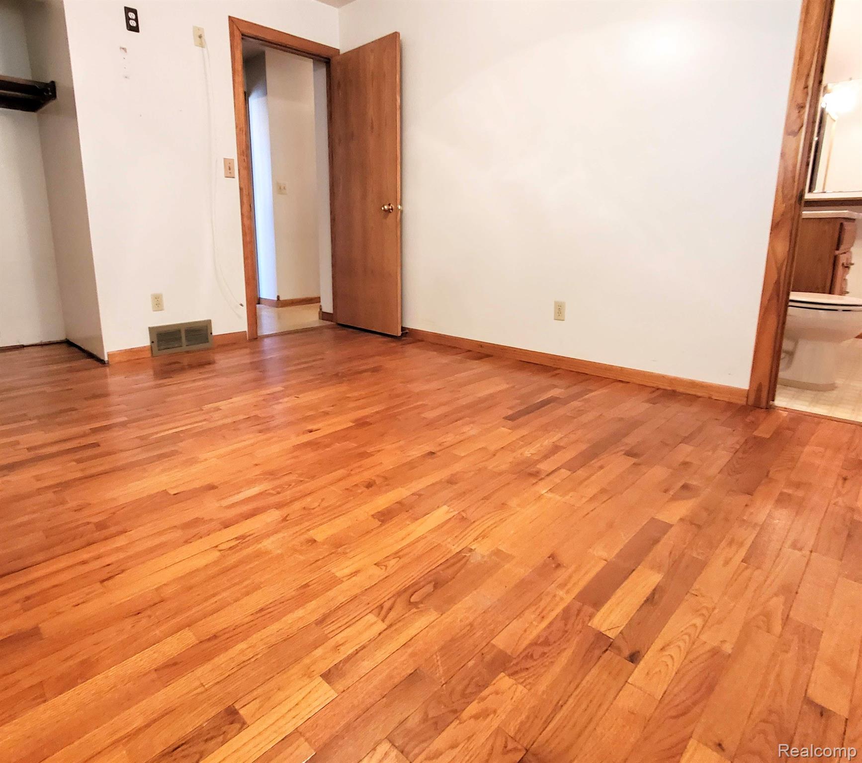 4052 South Towerline Road Bridgeport, MI 48722 - Photo 8 of 27 Gallery Image 8