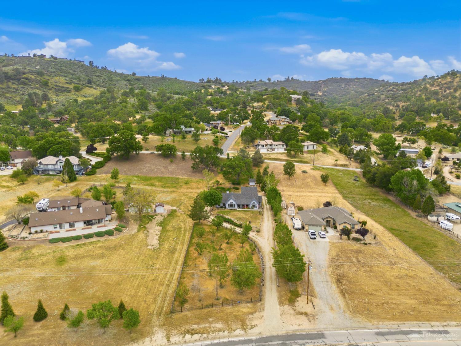 30300 South Lower Valley Road Tehachapi, CA 93561 - Photo 31 of 32 Gallery Image 31