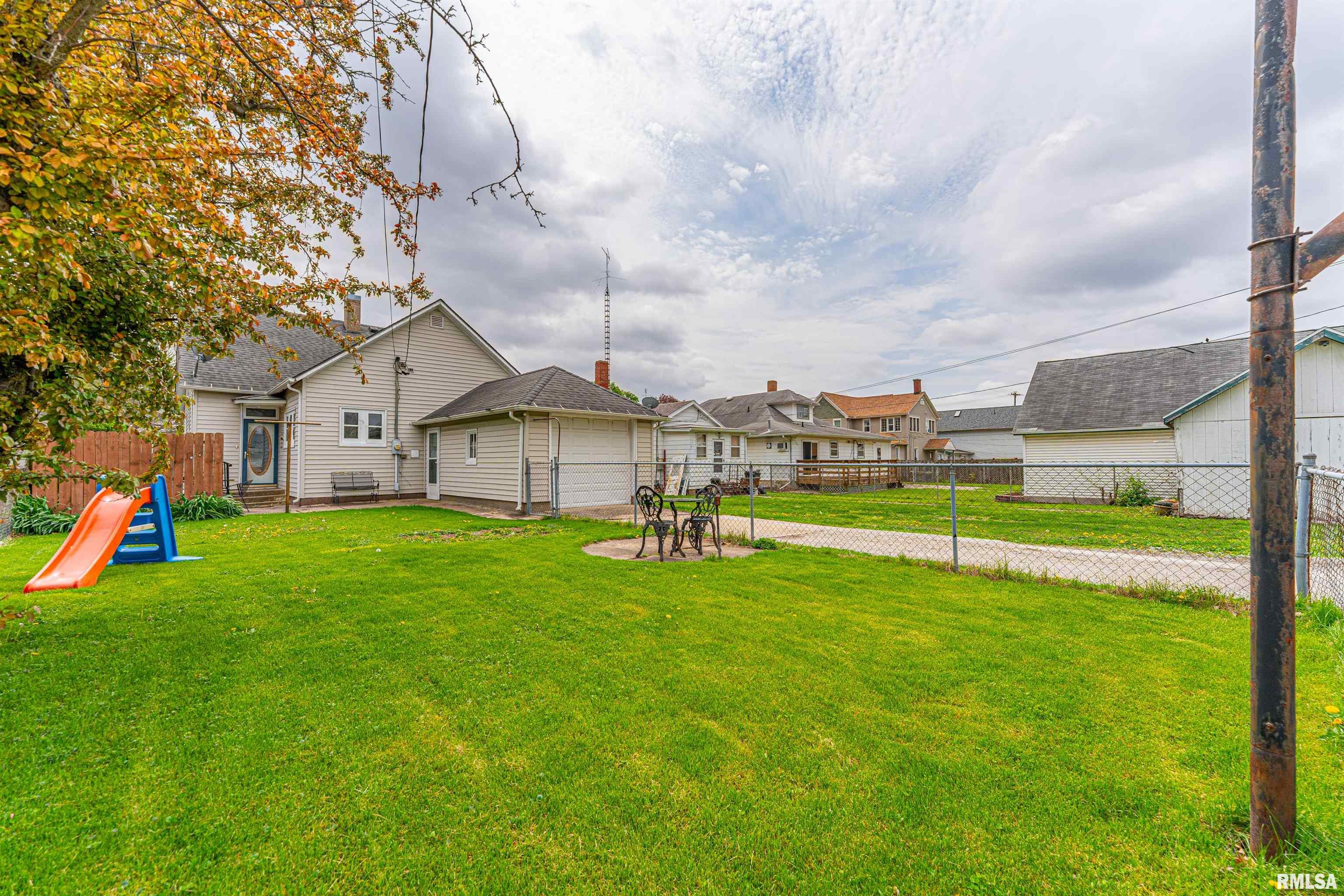 407 South Kickapoo Street Lincoln, IL 62656 - Photo 27 of 27