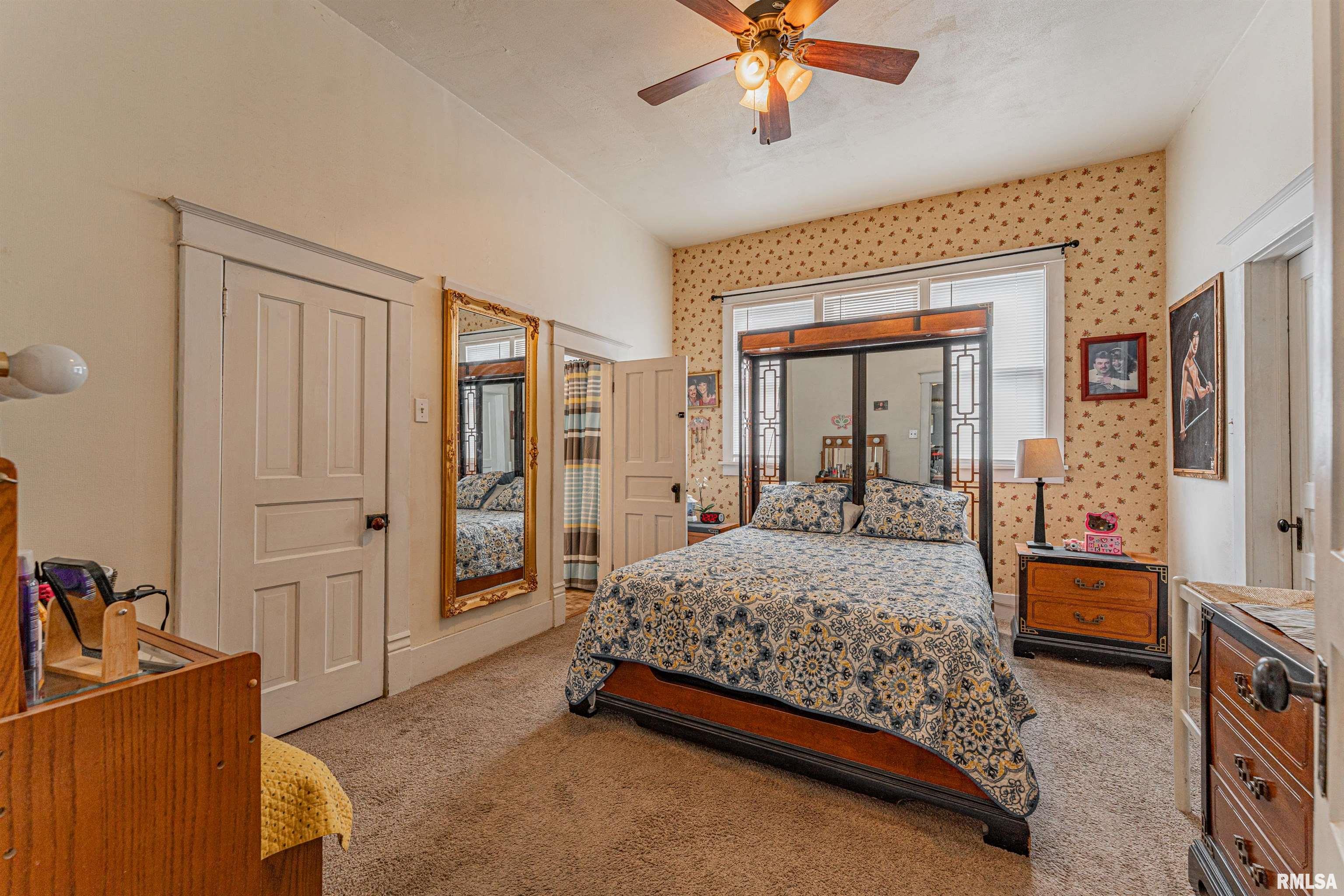 407 South Kickapoo Street Lincoln, IL 62656 - Photo 9 of 27