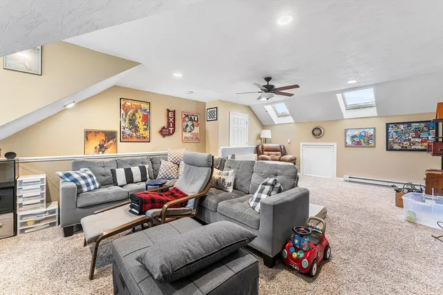 $399,900 | 48 Whispering Pine Circle, Unit 48, Worcester, MA 01606