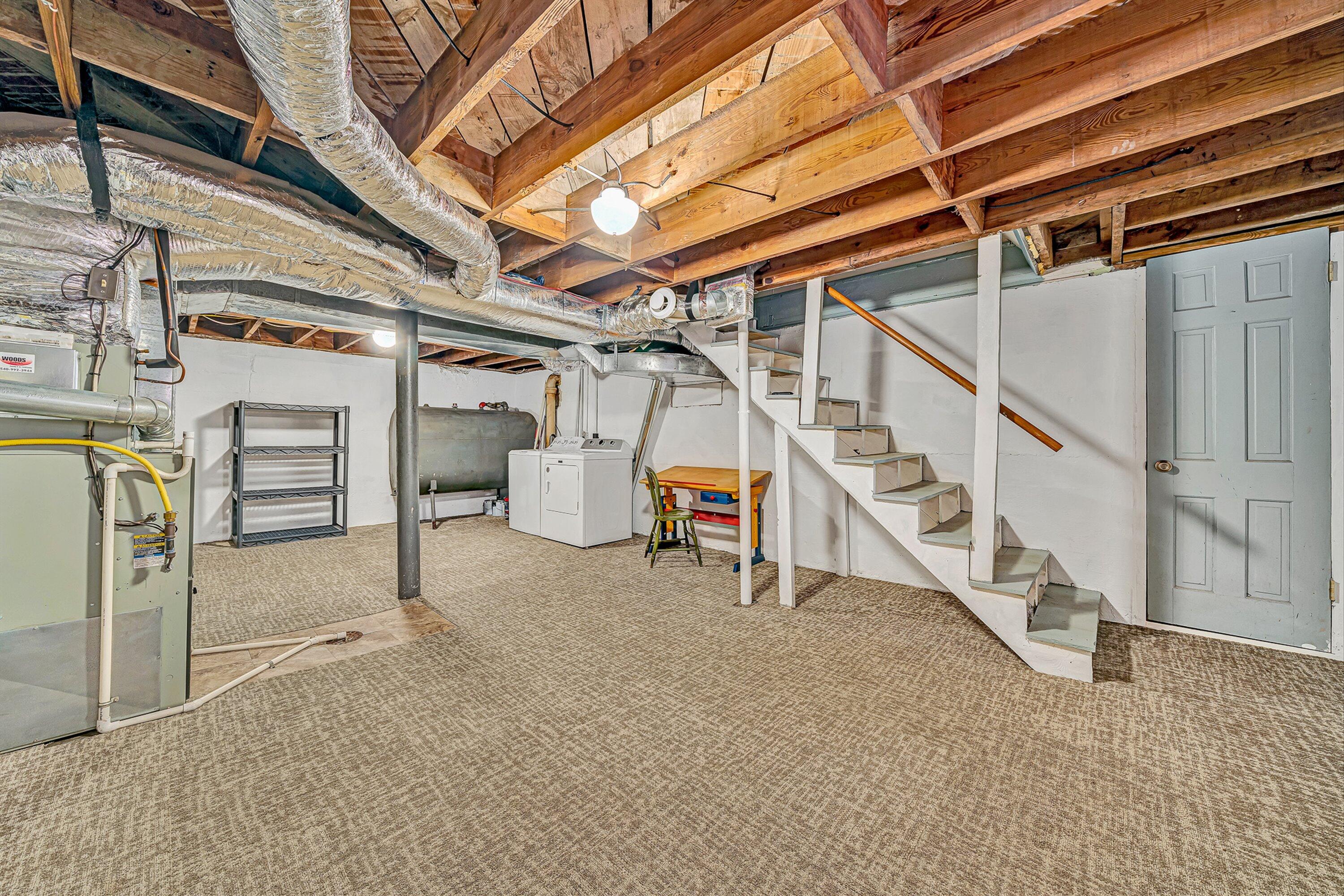 1035 Clearfield Road Southwest Roanoke, VA 24015 - Photo 22 of 43 Partial basement/office space