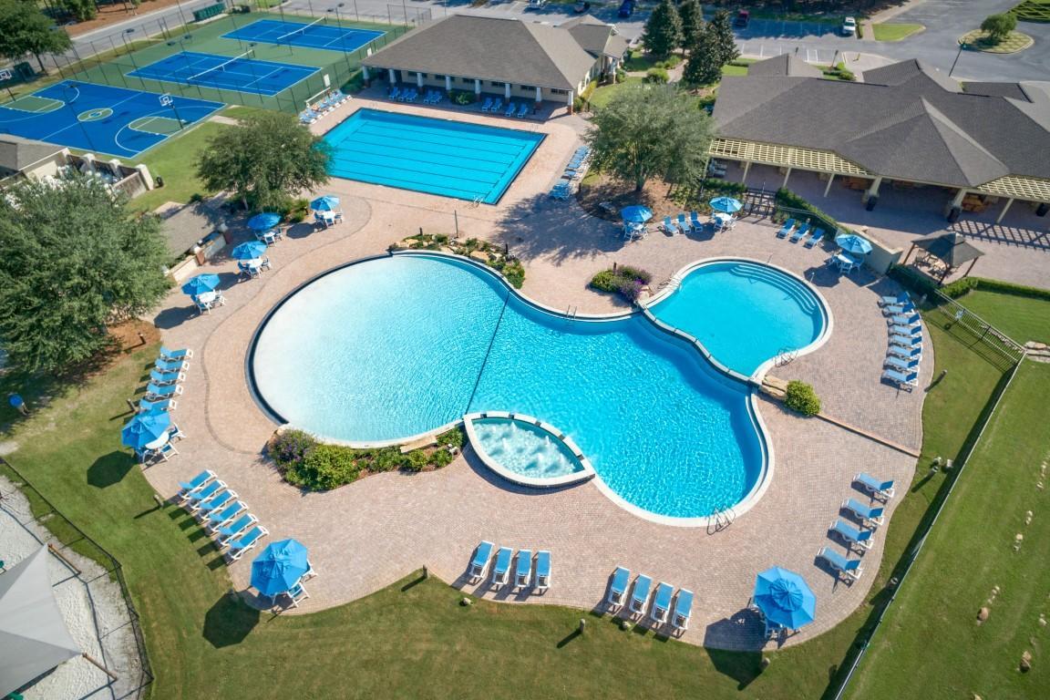446 Mango Lane Freeport, FL 32439 - Photo 46 of 48 an aerial view of a house having outdoor space