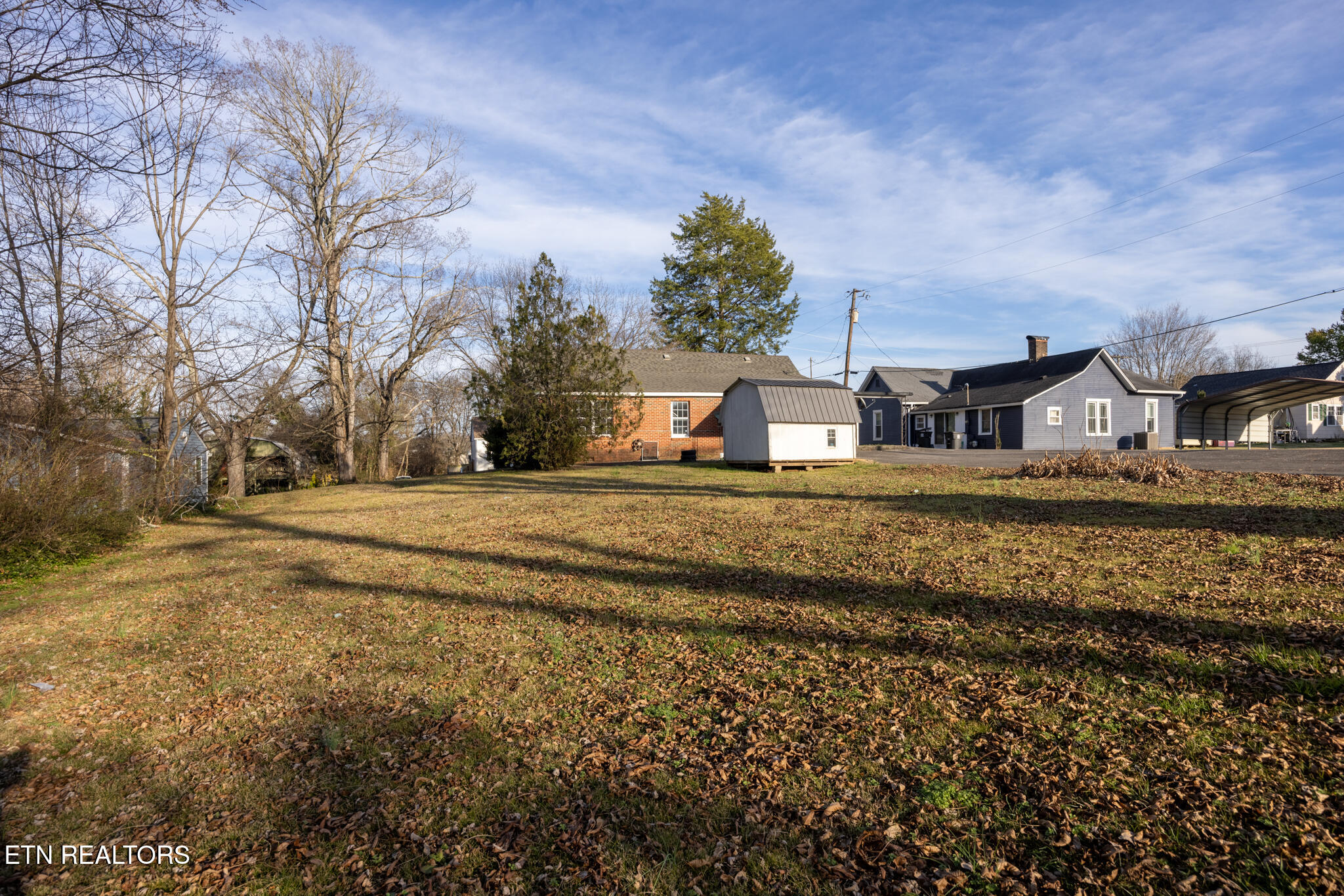 110 Kilgore Street Athens, TN 37303 - Photo 5 of 19 005