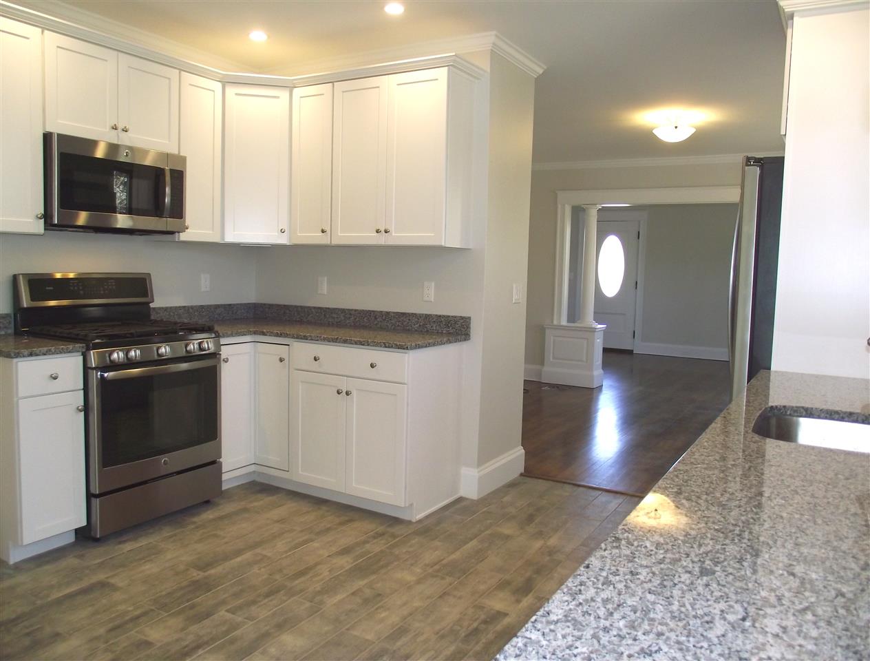 392 Middle Road Portsmouth, NH 03801 - Photo 7 of 14
