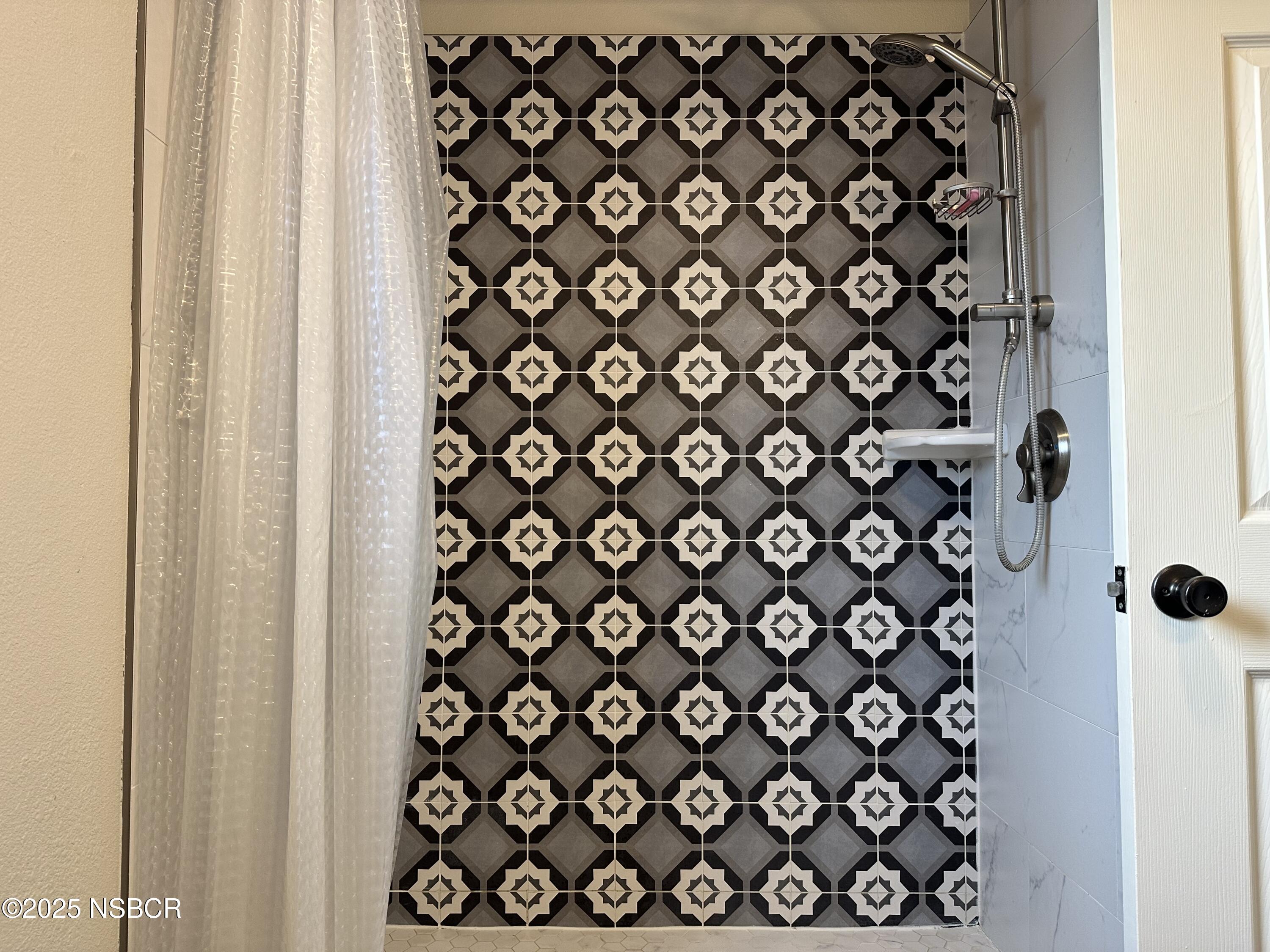 113 Gemini Avenue Lompoc, CA 93436 - Photo 12 of 20 12 - 113 Gemini Bathroom 2