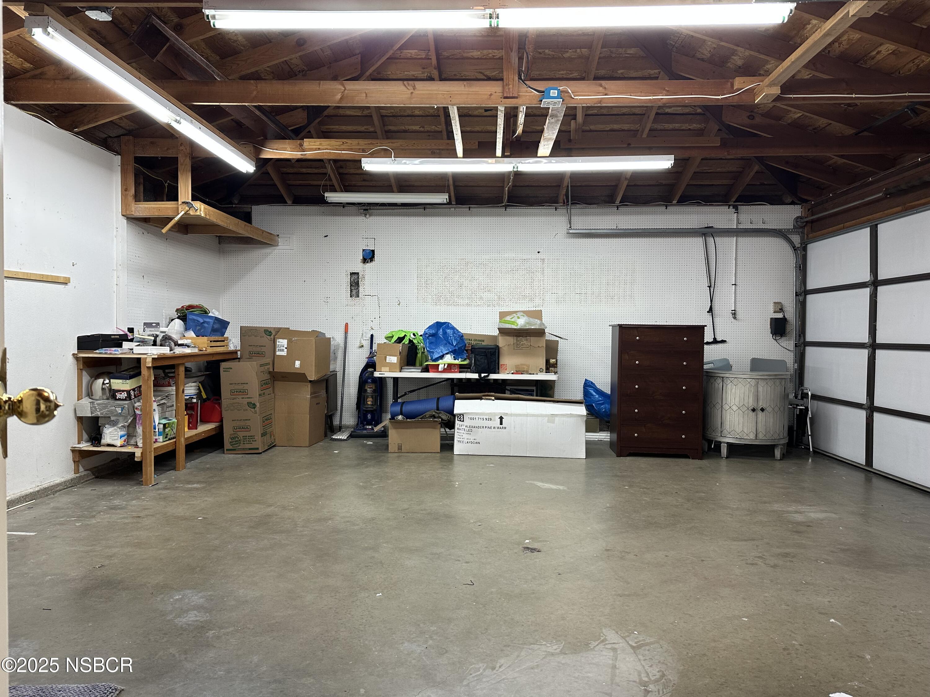 113 Gemini Avenue Lompoc, CA 93436 - Photo 18 of 20 18 - 113 Gemini Garage