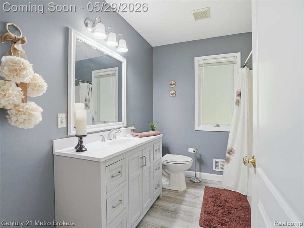 11447 North Latson Road Linden, MI 48451 - Photo 16 of 52