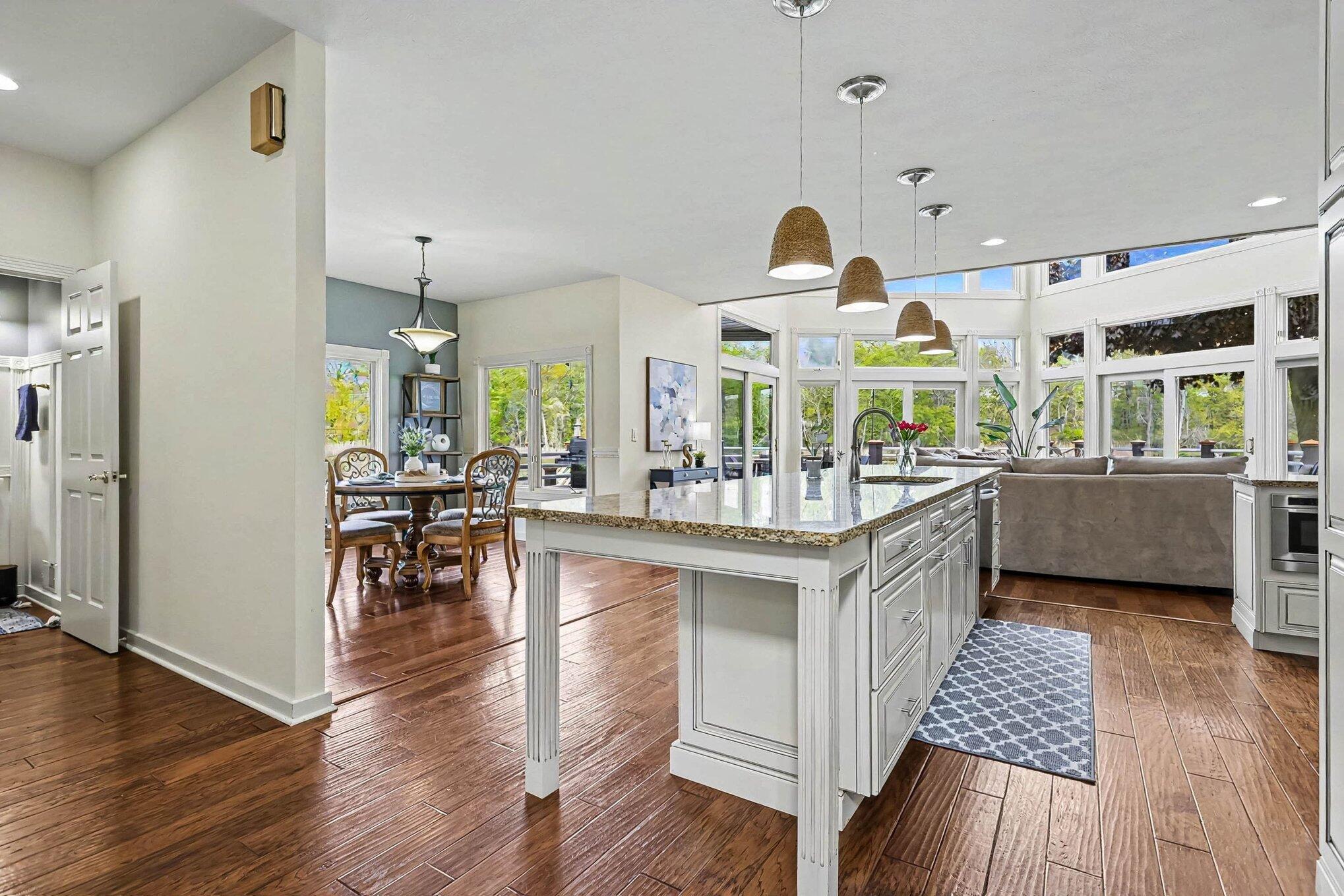 2309 Riverside Pointe Drive St. Joseph, MI 49085 - Photo 6 of 29 008_file_9277