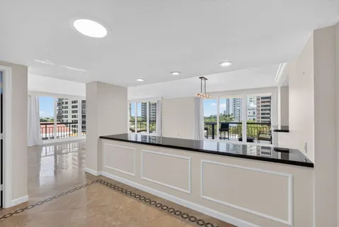 $1,175,000 | 4000 North Ocean Drive, Unit 403, Singer Island, FL 33404