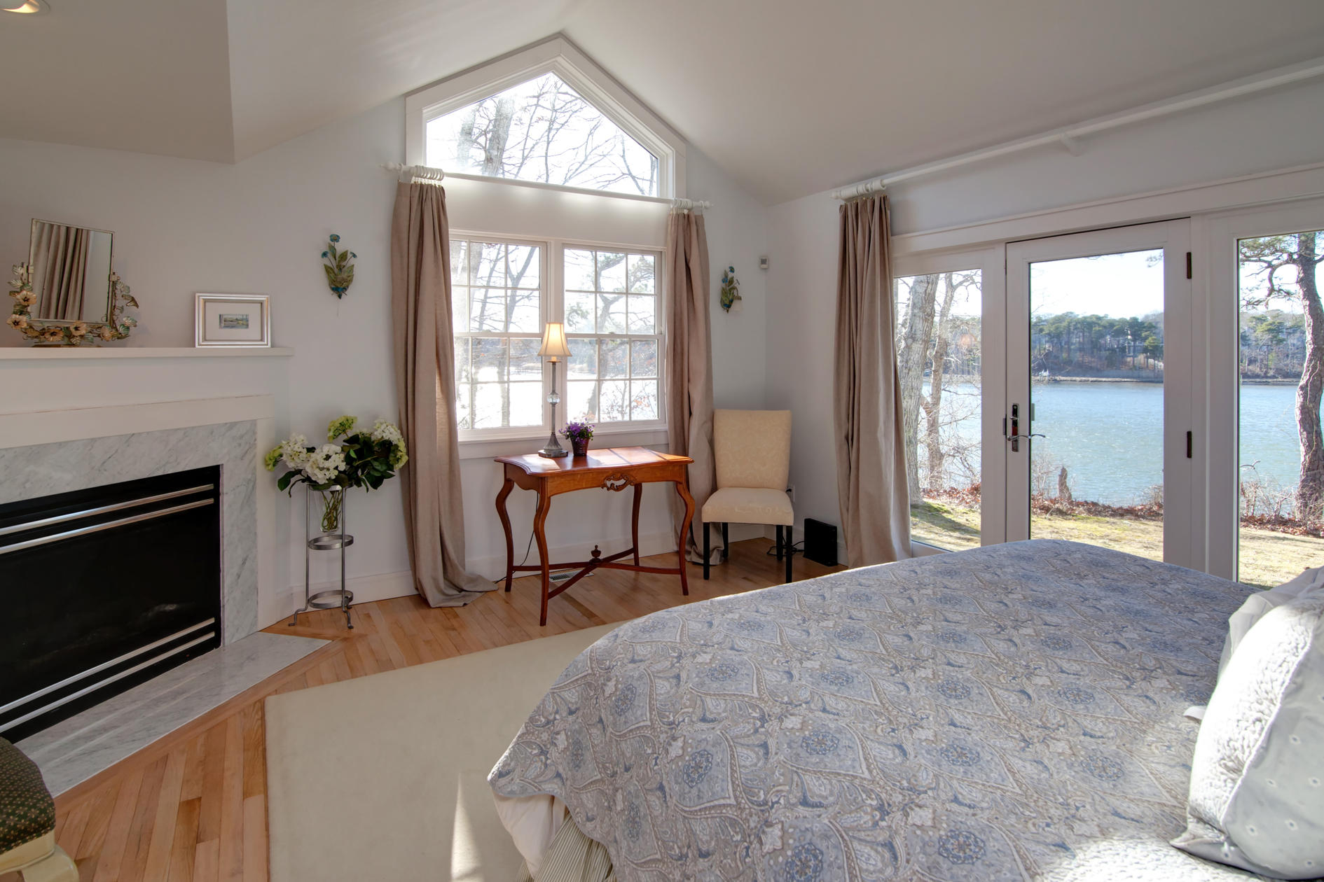 624 Poponessett Road Cotuit, MA 02635 - Photo 16 of 30 027_624PoponessetRd_03092017