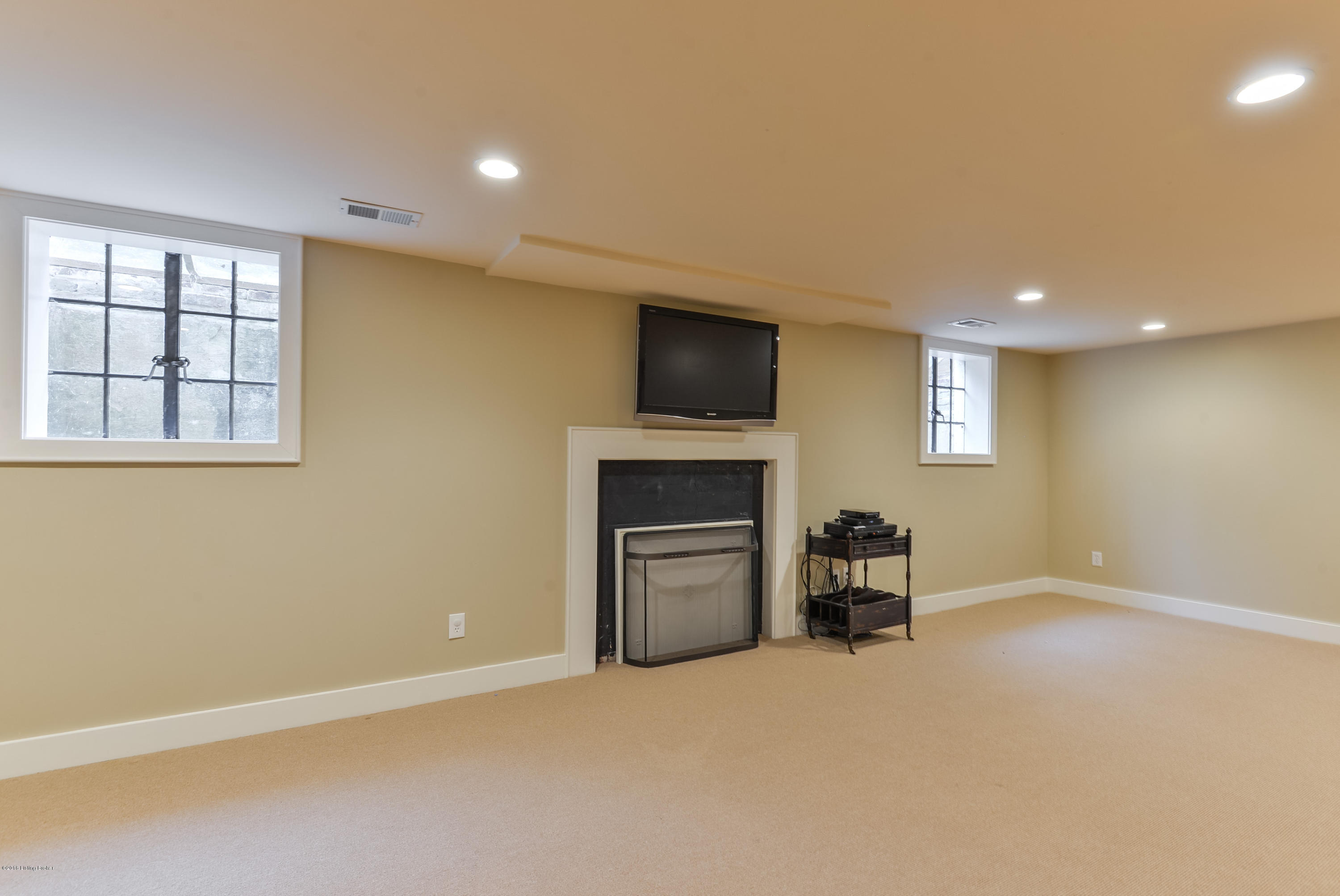 569 Sunset Road Louisville, KY 40206 - Photo 58 of 68 61 LSIR 20160303
