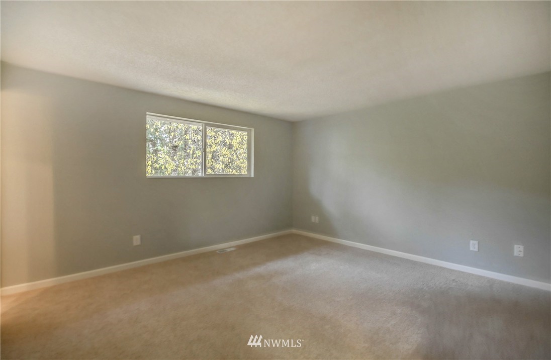 18322 112th Avenue Southeast Renton, WA 98055 - Photo 12 of 22 Gallery Image 12