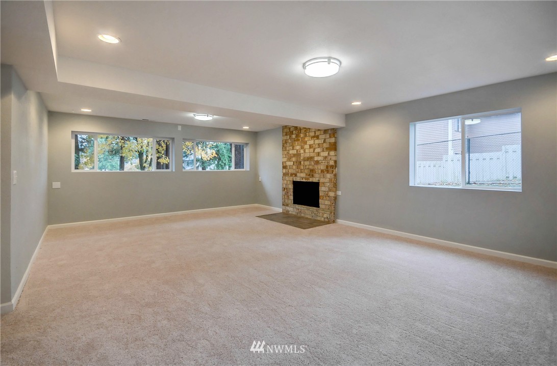 18322 112th Avenue Southeast Renton, WA 98055 - Photo 16 of 22 Gallery Image 16