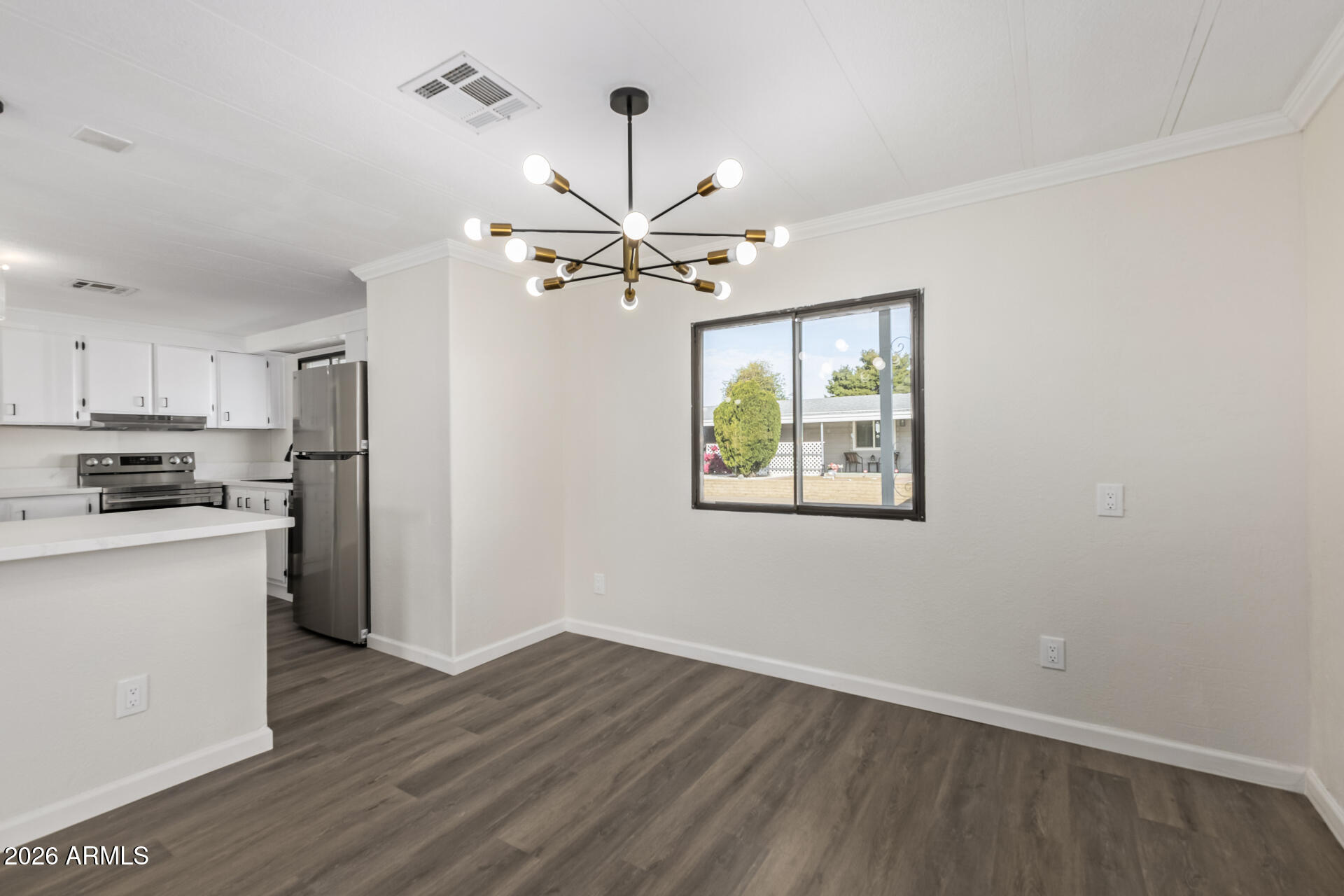 16216 North 35th Way Phoenix, AZ 85032 - Photo 6 of 17 Dining Area