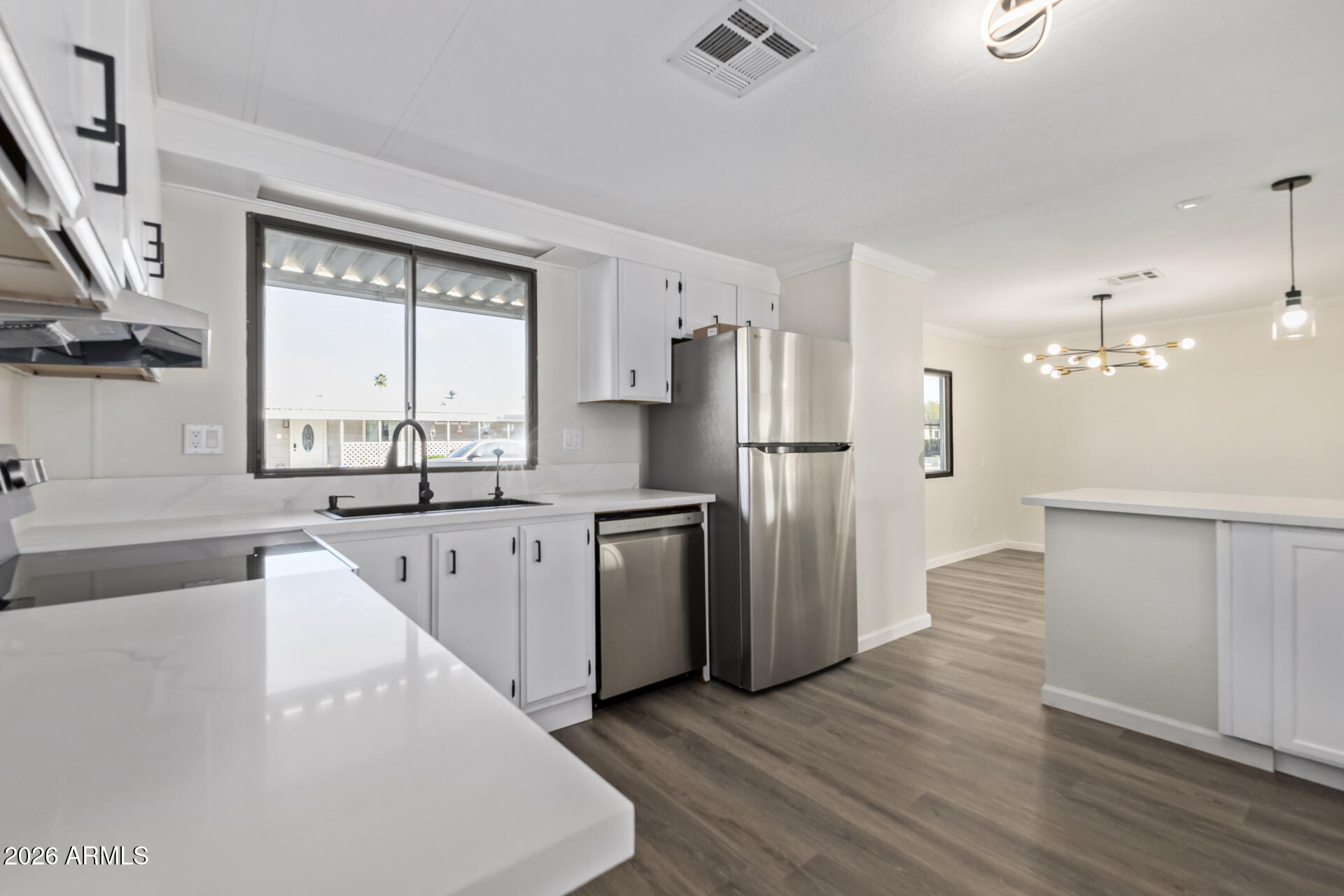16216 North 35th Way Phoenix, AZ 85032 - Photo 7 of 17 Kitchen