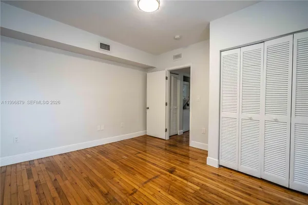 $2,100 | 1007 Bay Drive, Unit 201, Miami Beach, FL 33141