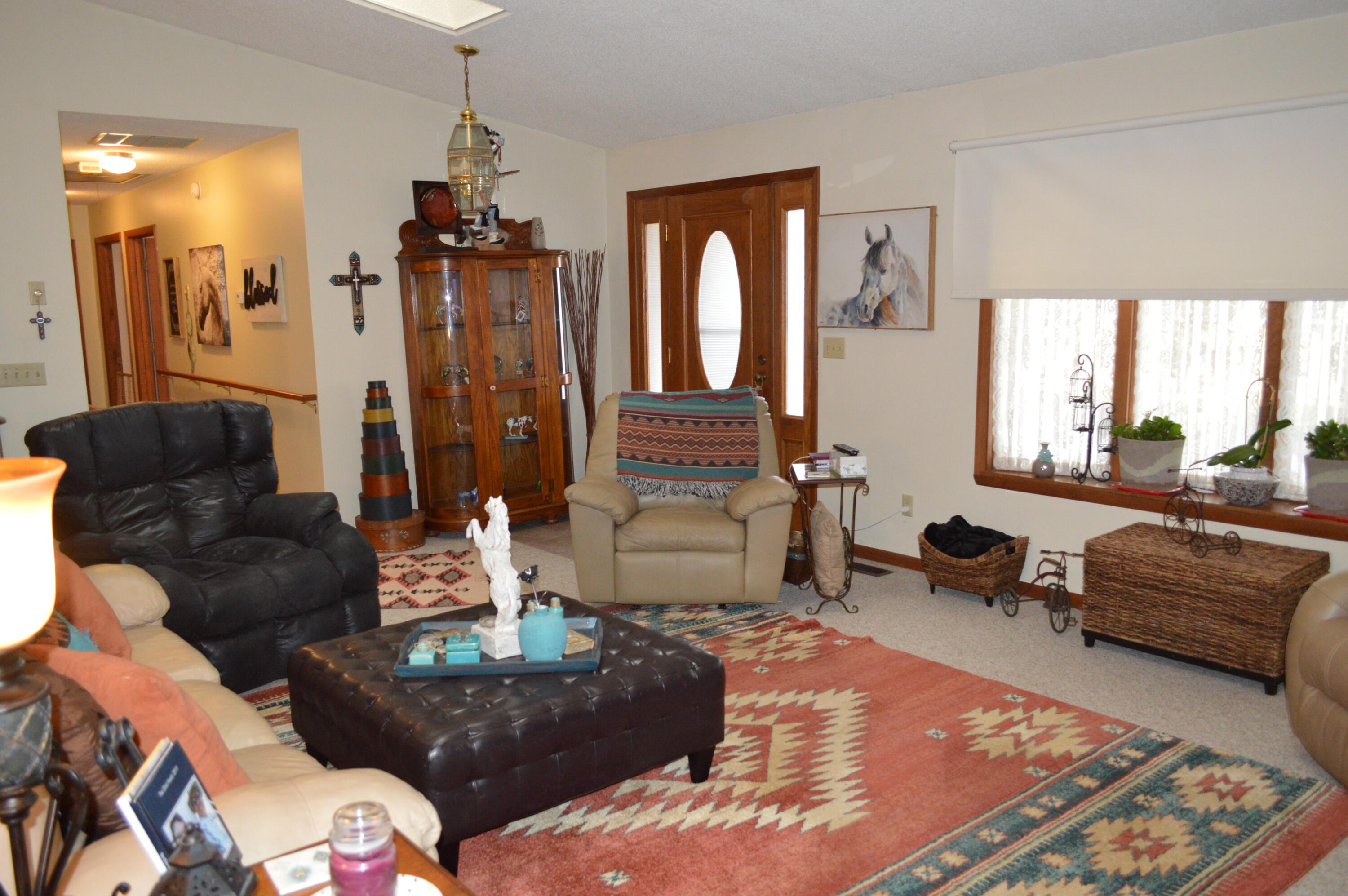 161 East Possum Road Springfield, OH 45502 - Photo 2 of 14