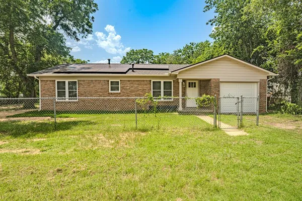 $1,900 | 224 South Caddo Street, Lipan, TX 76462