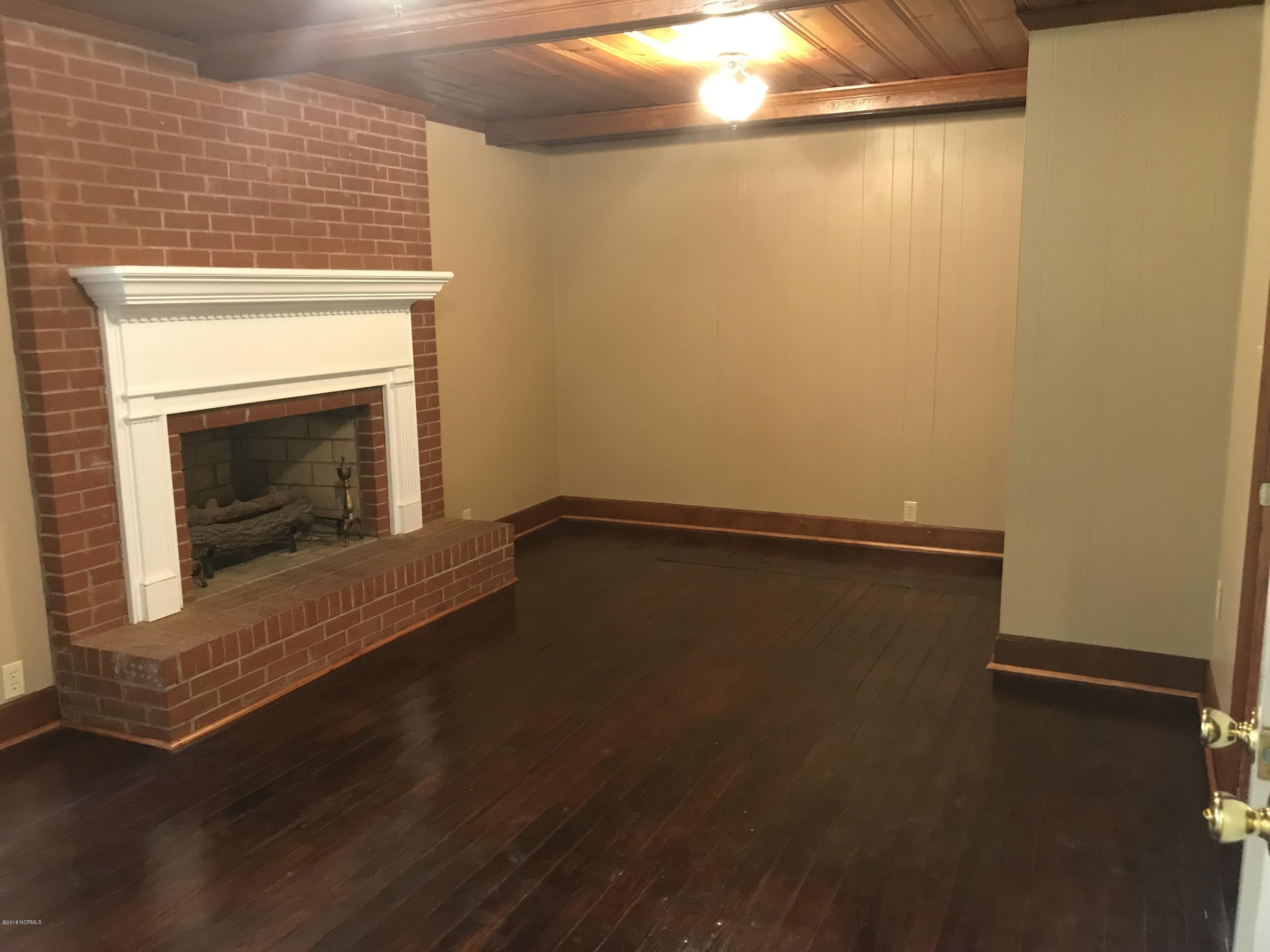 4731 Bonnetsville Road Clinton, NC 28328 - Photo 5 of 15 BR 1