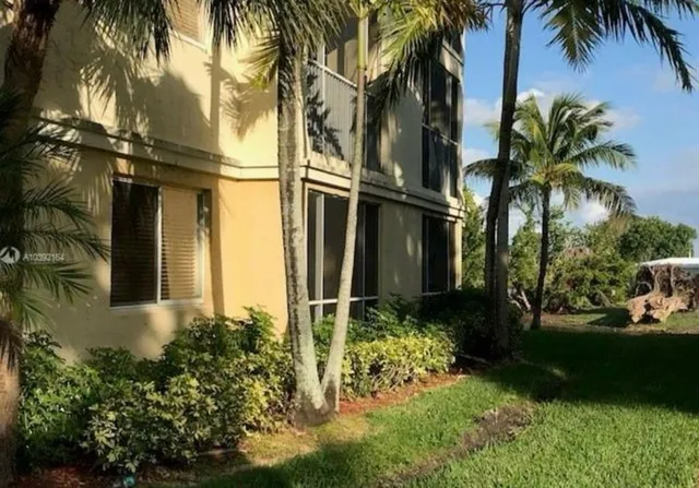 $1,600 | 5760 Rock Island Road, Unit 310, Tamarac, FL 33319
