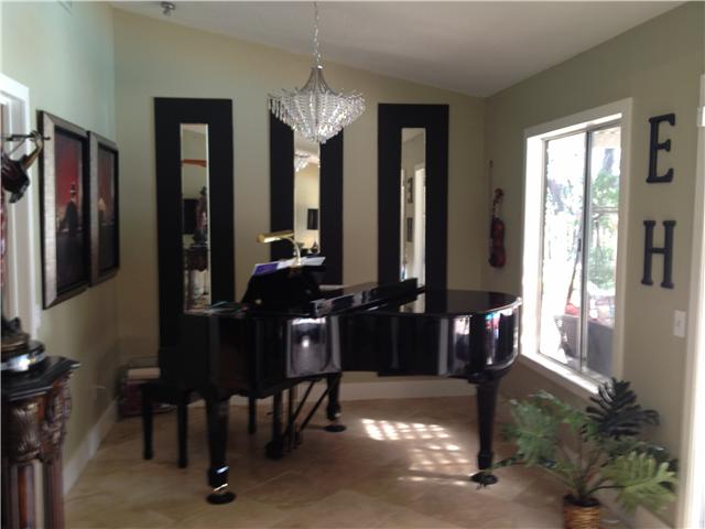4579 Fieldgate Road Oceanside, CA 92056 - Photo 7 of 12
