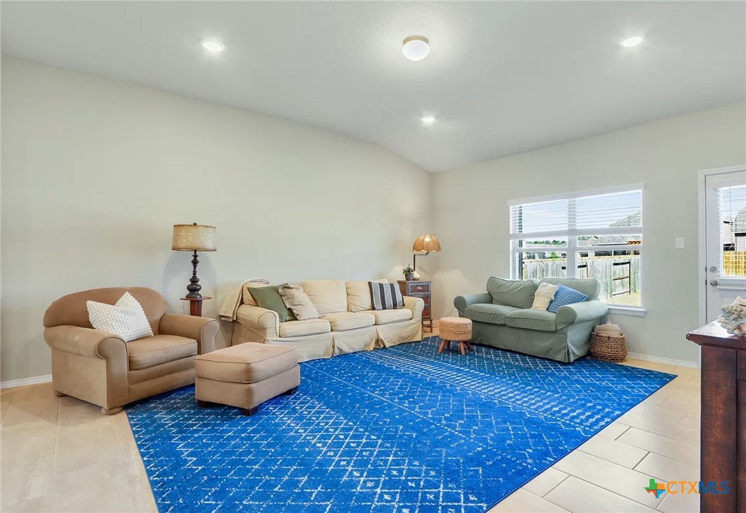 1642 Ranch House New Braunfels, TX 78132 - Photo 19 of 34