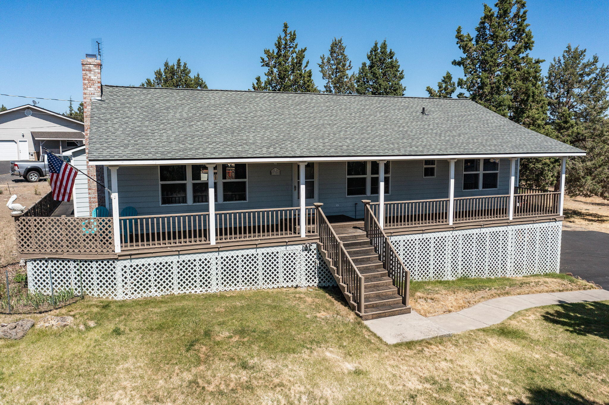 9306 Southwest Shad Road Terrebonne, OR 97760 - Photo 44 of 44 Full Front of House