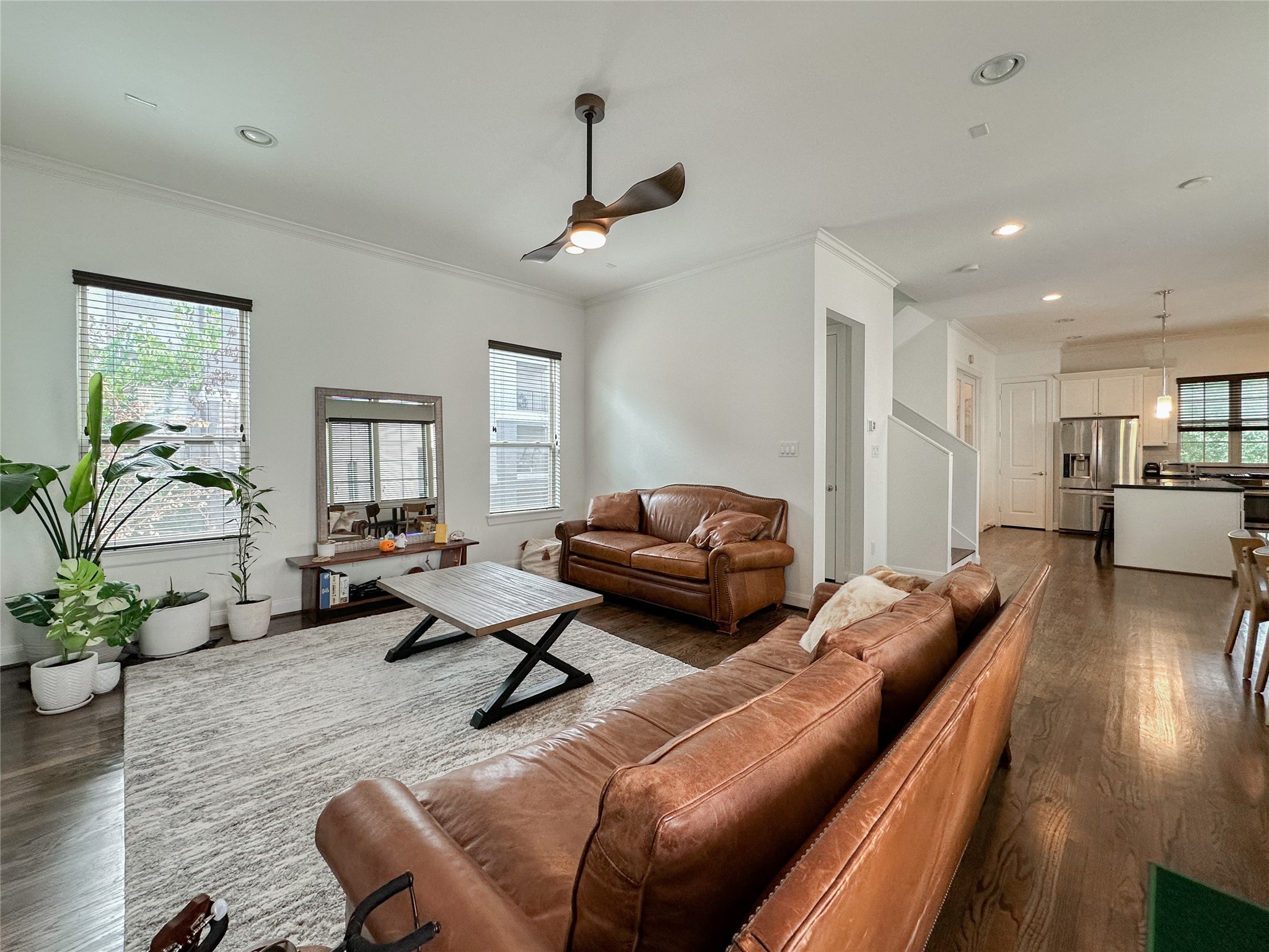 2 Hermann Park Court Houston, TX 77021 - Photo 18 of 43 a living room with furniture and a wooden floor