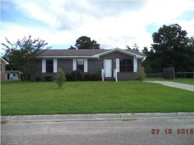 116 Johnny Reb Drive Moncks Corner, SC 29461 - Photo 1 of 10 Primary Photo