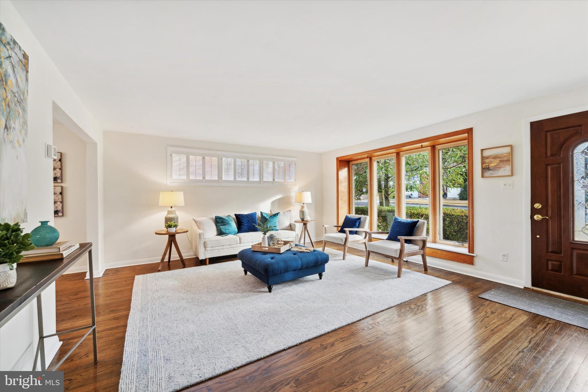 238 Lewis Road Springfield, PA 19064 - Photo 3 of 34