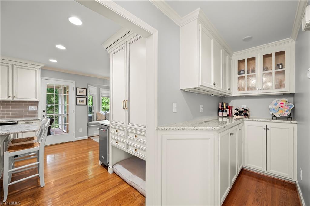 1000 Greenhurst Road Winston-Salem, NC 27104 - Photo 8 of 48 Butlers pantry off the kitchen