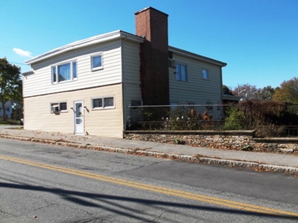 1641-1645 Stafford Road Fall River, MA 02721 - Photo 3 of 12 Gallery Image 3