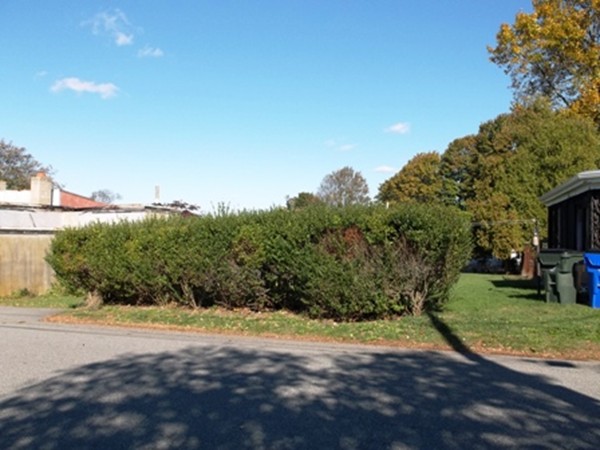 1641-1645 Stafford Road Fall River, MA 02721 - Photo 5 of 12 Gallery Image 5