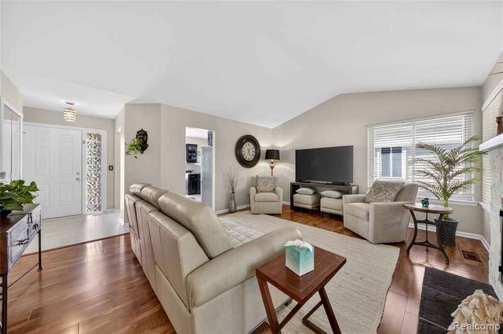 44570 Ridgefield Road Canton, MI 48188 - Photo 13 of 31