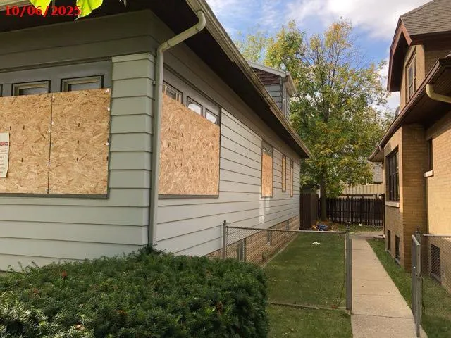 $120,000 | 3061 North 52nd Street, Milwaukee, WI 53210