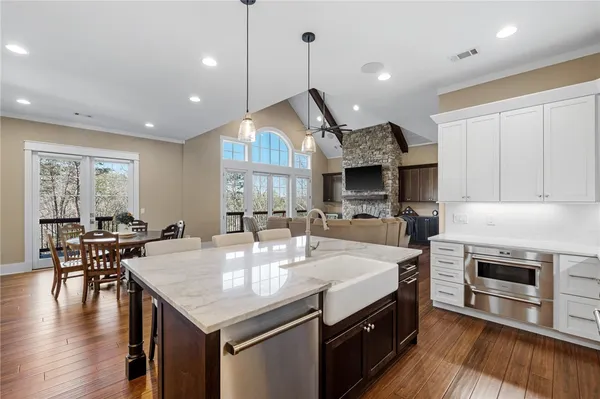 $2,845,000 | 114 Peninsula Court, Sunset, SC 29685