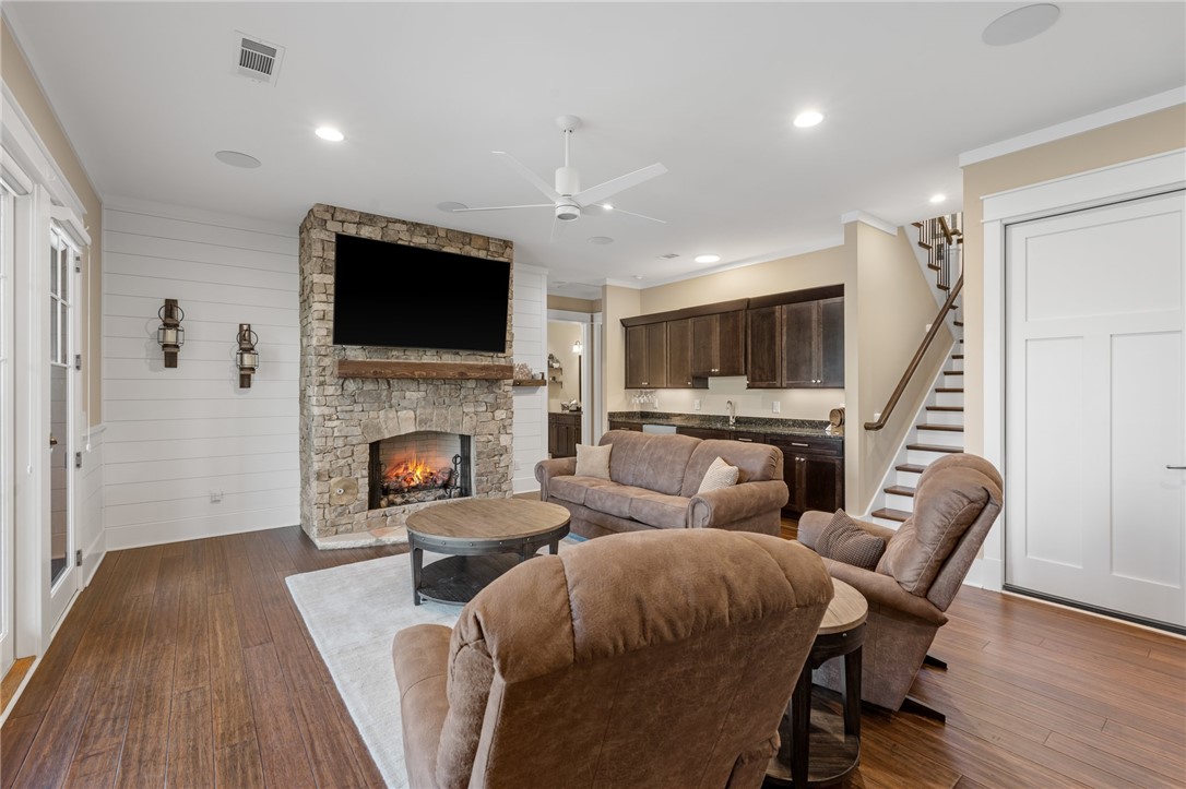 114 Peninsula Court Sunset, SC 29685 - Photo 25 of 48