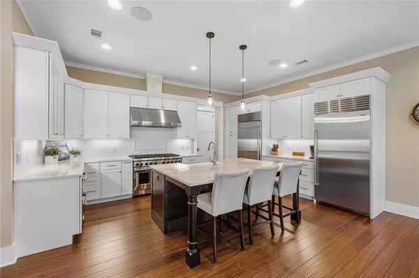 $2,845,000 | 114 Peninsula Court, Sunset, SC 29685