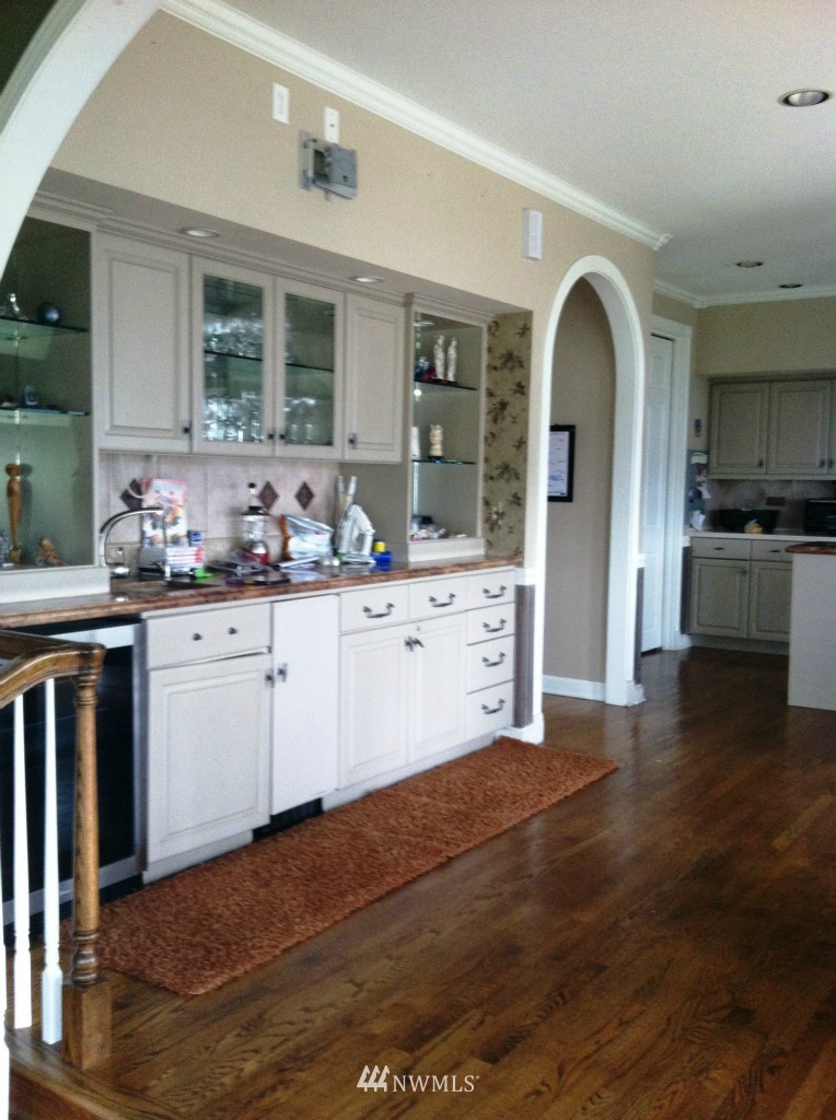 3757 Tracyton Beach Road Northwest Bremerton, WA 98310 - Photo 8 of 15 Gallery Image 8