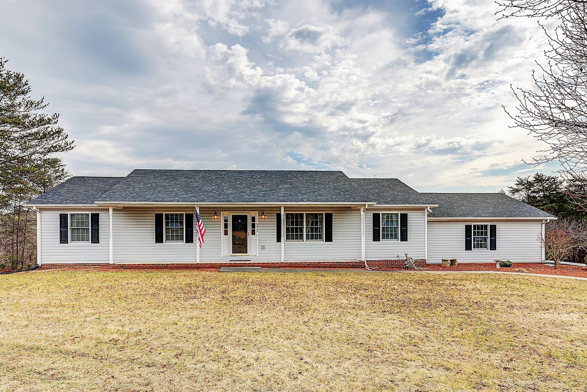 3470 Sterling Road Roanoke, VA 24014 - Photo 1 of 36 Front New