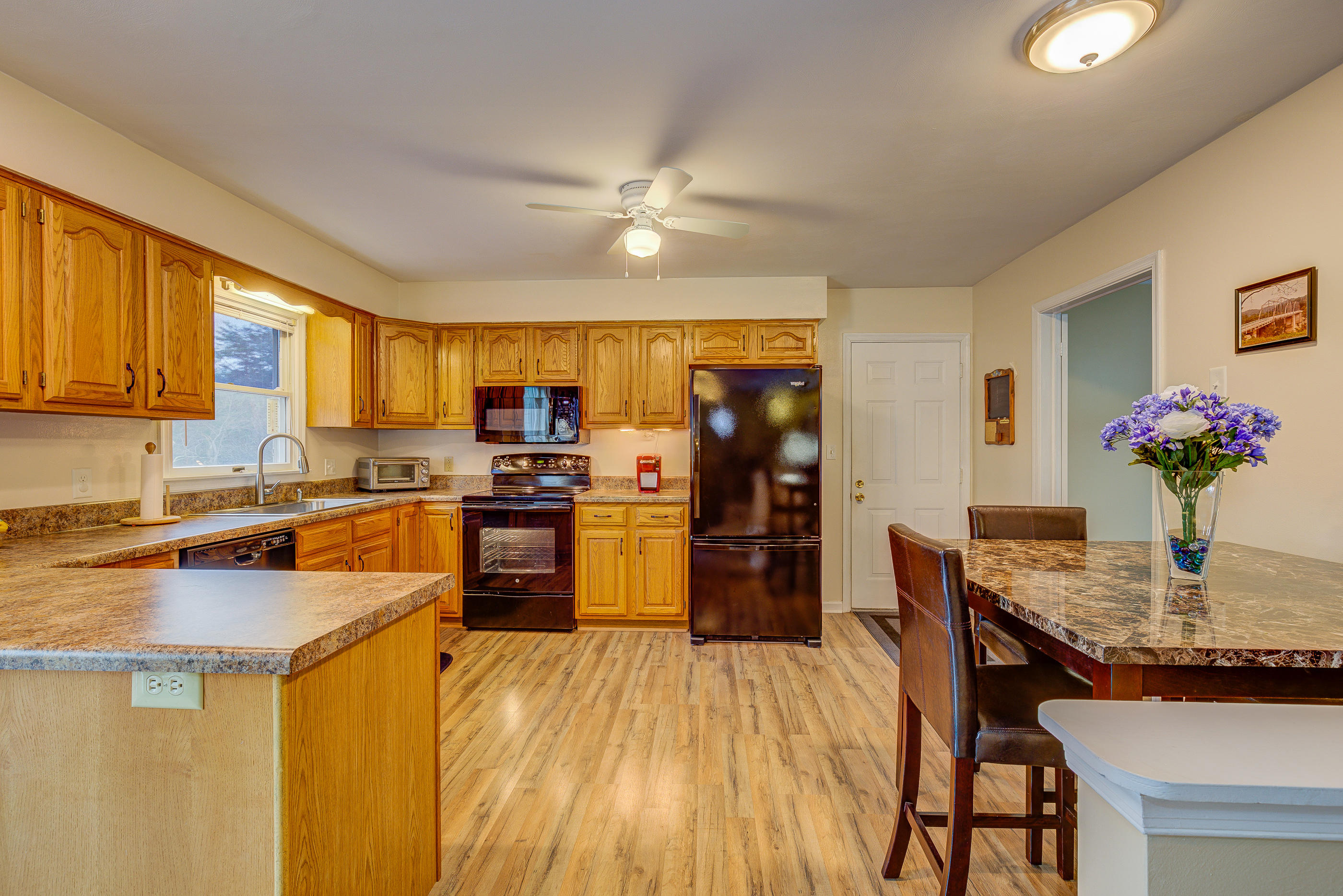 3470 Sterling Road Roanoke, VA 24014 - Photo 2 of 36 Kitchen
