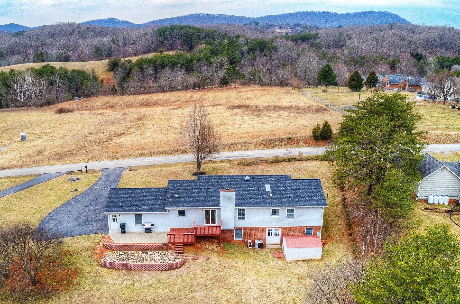 3470 Sterling Road Roanoke, VA 24014 - Photo 33 of 36 Views