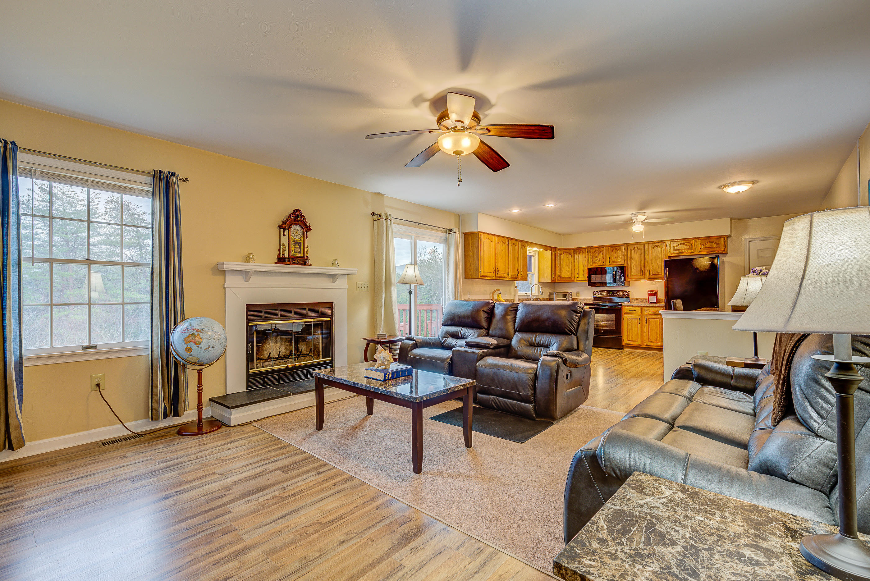 3470 Sterling Road Roanoke, VA 24014 - Photo 7 of 36 Family Room